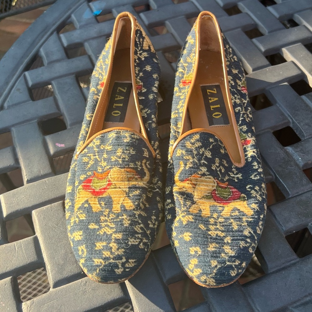 House of Zalo Women’s Blue Elephant Tapestry Slippers Sz 9.5 Preppy Hispanic